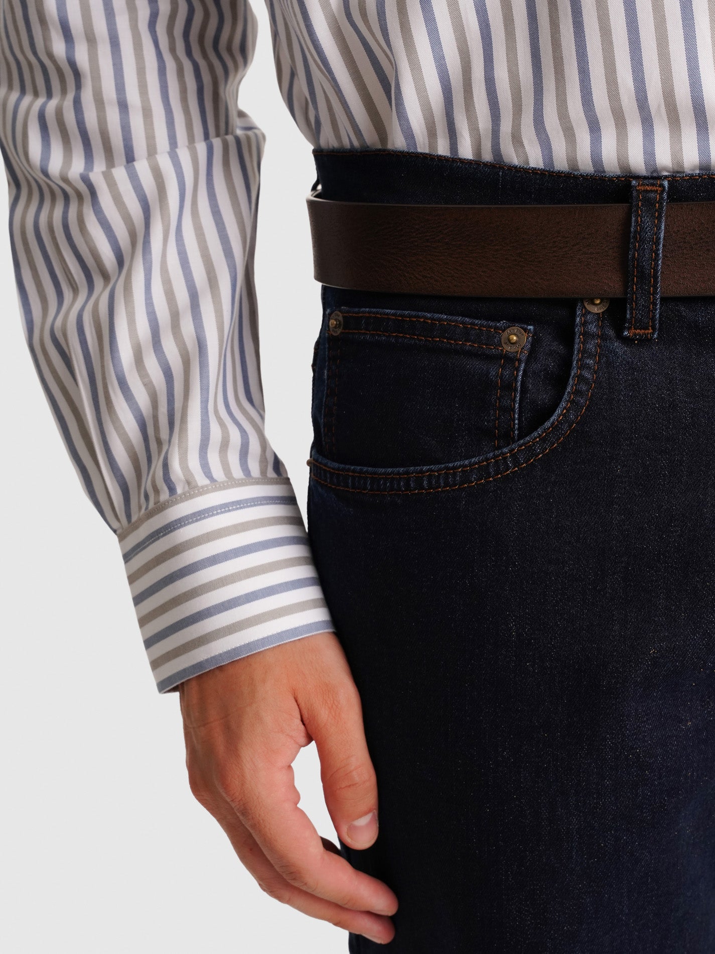 JEANS NEGROS REGULAR FIT MR. AZUL
